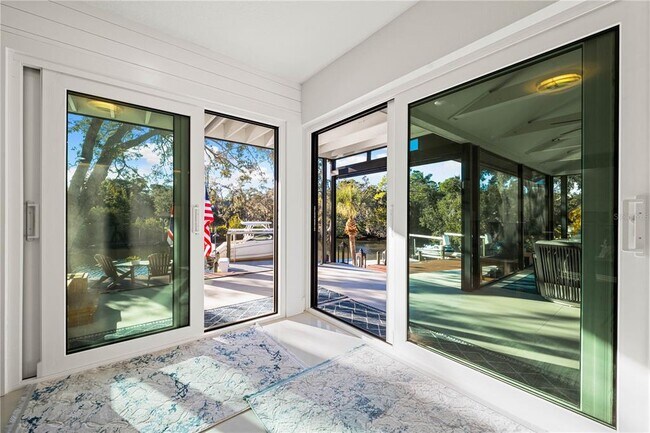 Building Photo - 2500 Monterey St