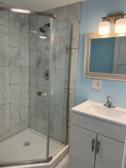 Lower Level Bathroom - 701 N Craig Pl