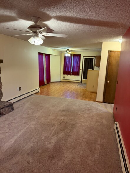 Building Photo - 450 Elm Ave