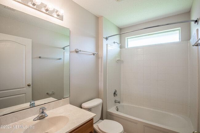 Building Photo - 6567 Chester Park Dr