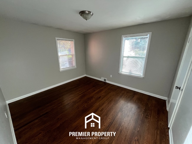 Building Photo - 1624 Nellie Rd