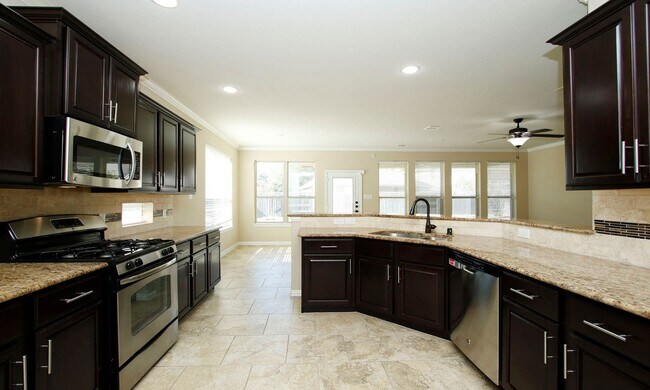 Building Photo - 13827 Slate Mountain Ln