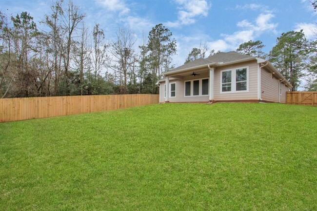 Building Photo - 14922 Indian Hill Trail