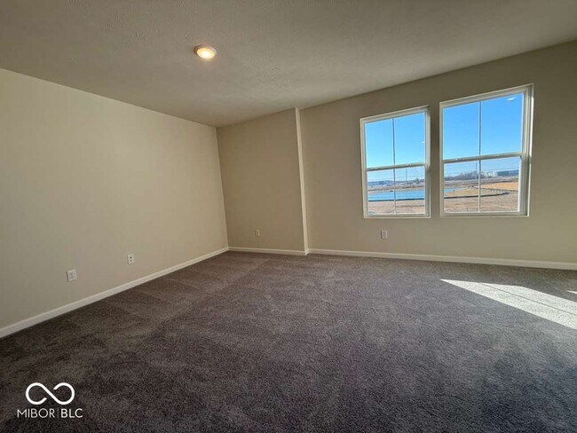 Building Photo - 3815 Sterling Dr