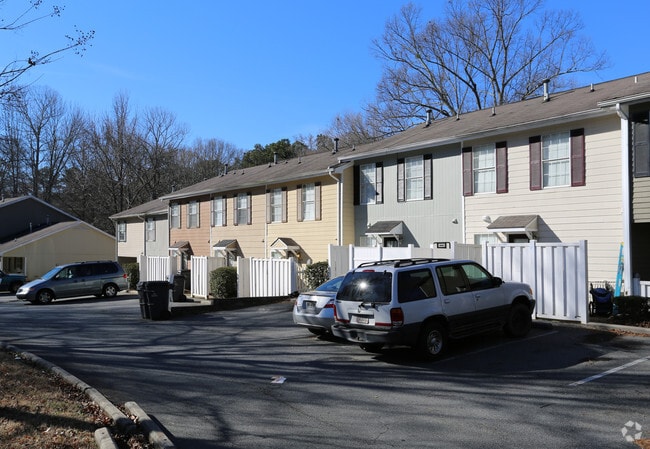 Building Photo - Acworth Station