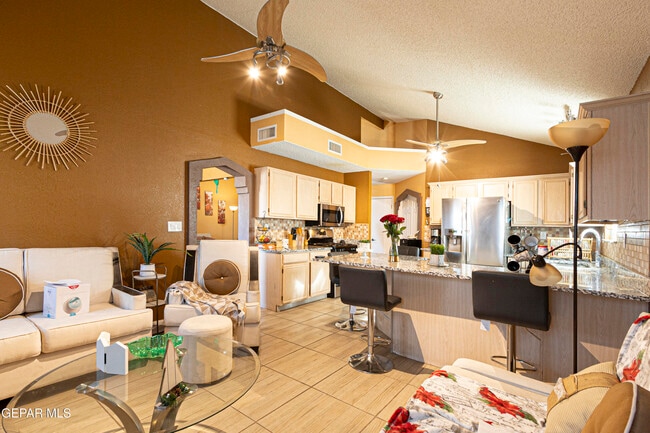 Building Photo - 1123 Night Hawk Dr