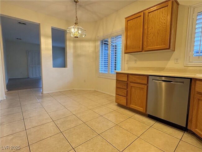 Building Photo - 3025 Seaford Peak Dr