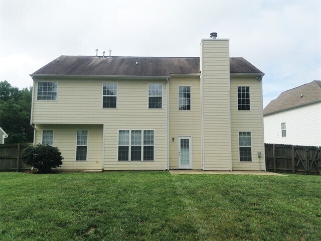 Building Photo - 11310 Glenstone Ct