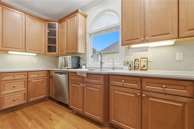 Building Photo - 3561 Carriage Glen Way