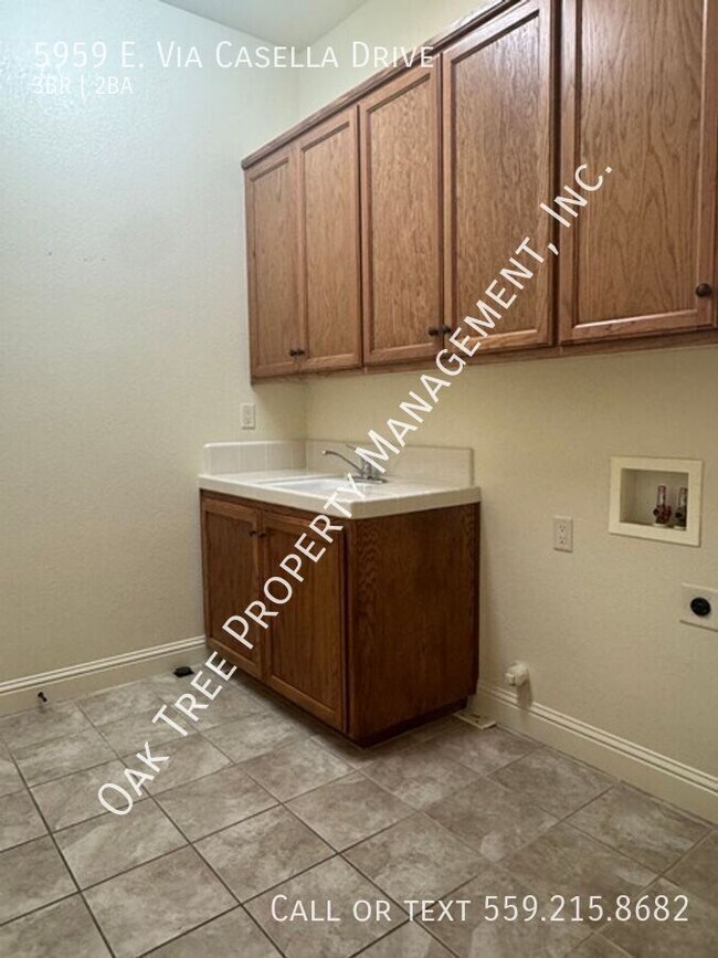 Building Photo - 5959 E Via Casella Dr