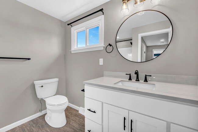 Building Photo - 52 Sebring Dr