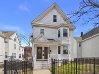 Building Photo - 1040 Hyde Park Ave