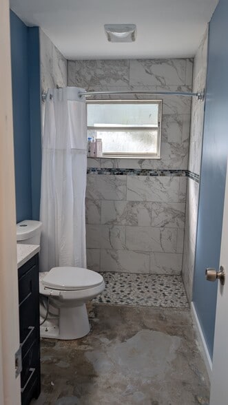 Master Bath - 5039 Village Gardens Dr