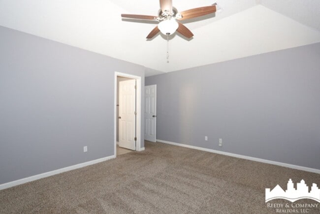 Building Photo - 2573 Laurelcrest Dr