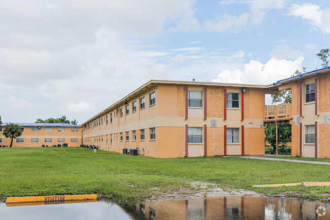 Primary Photo - Miami Gardens Apartments