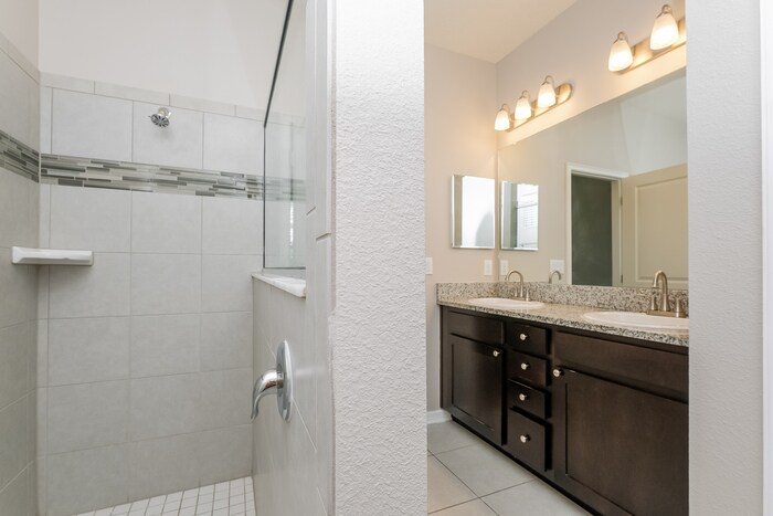 Building Photo - 8104 Sequester Loop