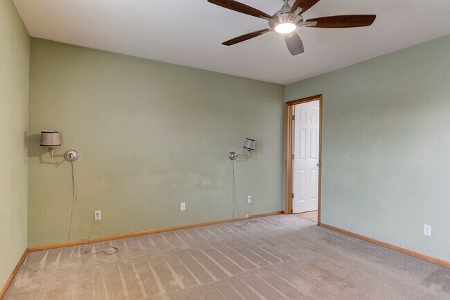 Building Photo - 3-bedroom, 2.5-bathroom Pet Friendly Home