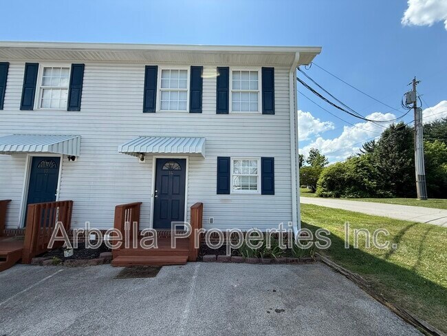 Building Photo - 152 Gray Station Rd