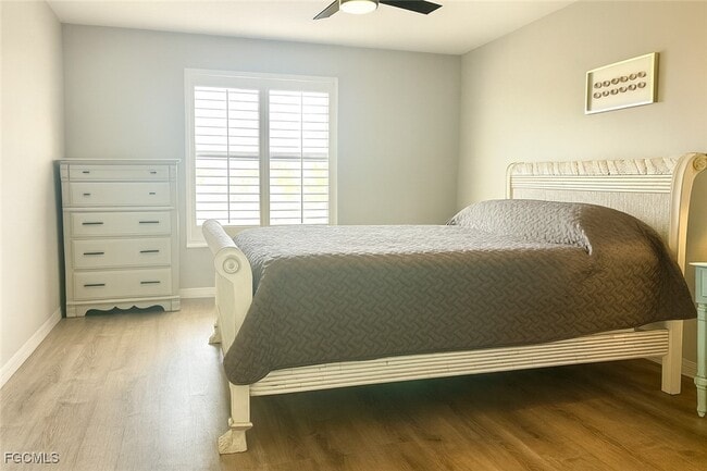 Building Photo - 4534 SE 5th Pl