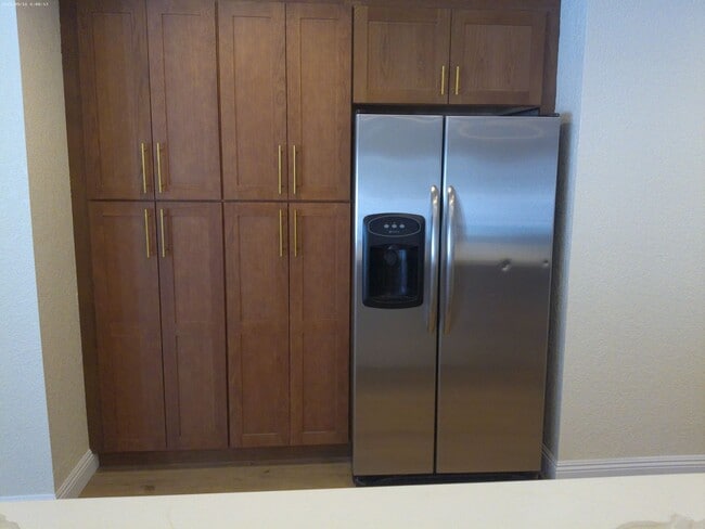Building Photo - Stunning Lake Havasu Rental 4 BR/ 3BA Pool Home Backing to Park