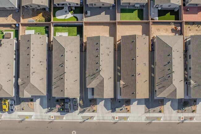 Building Photo - 10650 Valedon Ln SW