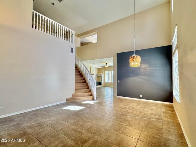Building Photo - 2671 S Dragoon Dr