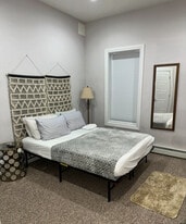 Building Photo - 288 Hendrix St