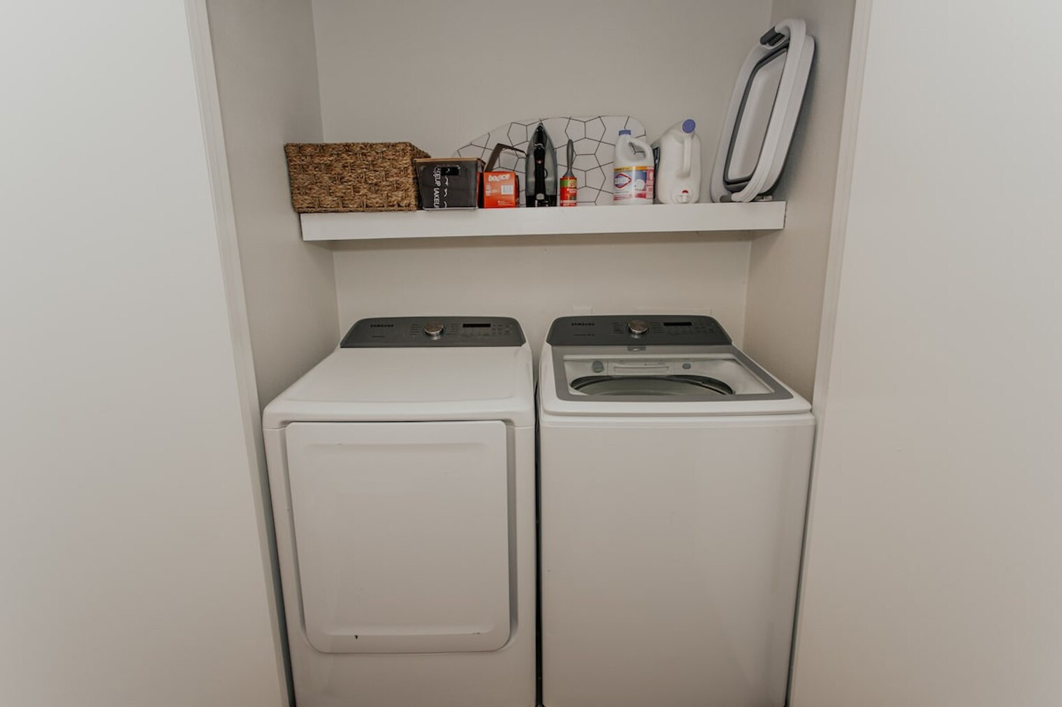 Building Photo - 3728 Homan Ave