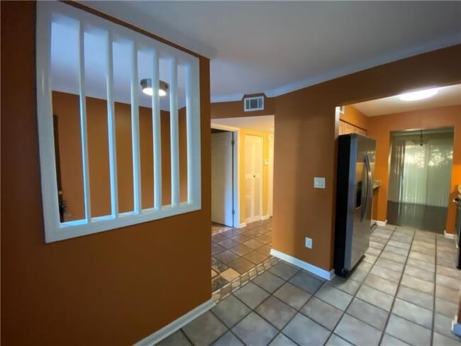Building Photo - 6448 Appletree Way