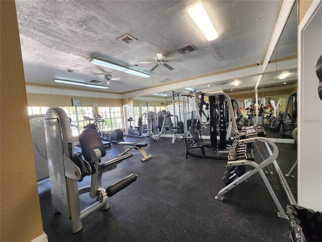 Building Photo - 1075 S Hiawassee Rd