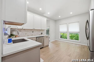 Building Photo - 8787 Laurel Canyon Dr