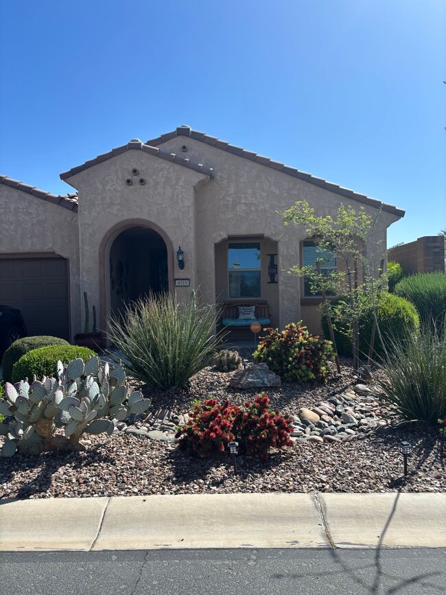 Building Photo - 4518 N Petersburg Dr