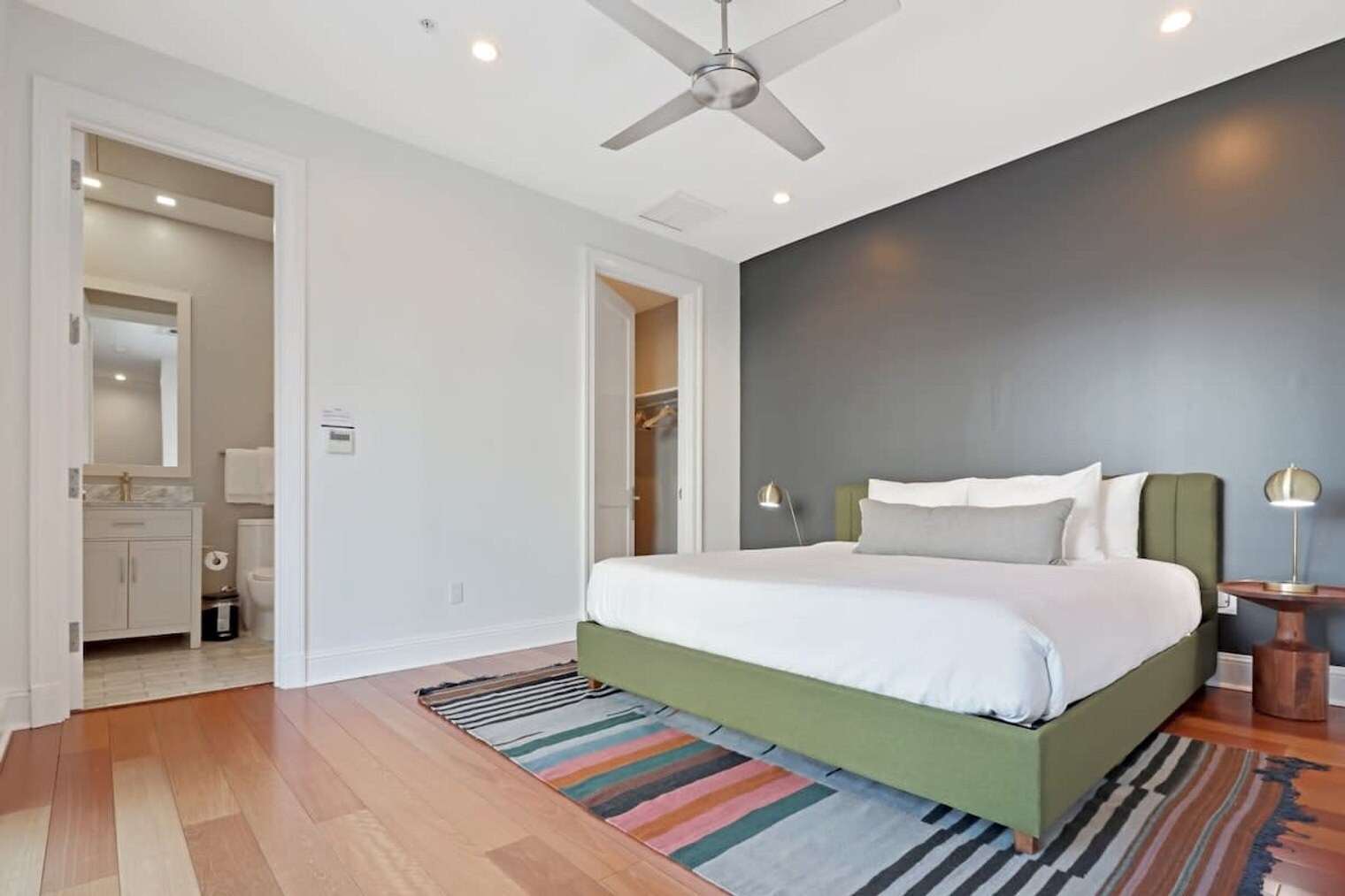 Building Photo - 822 Perdido St