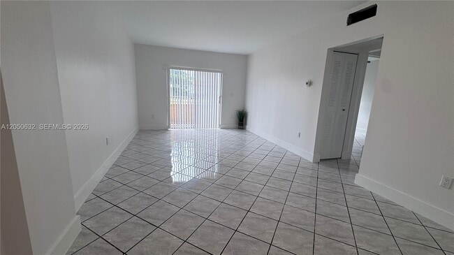 Building Photo - 6090 W Flagler St