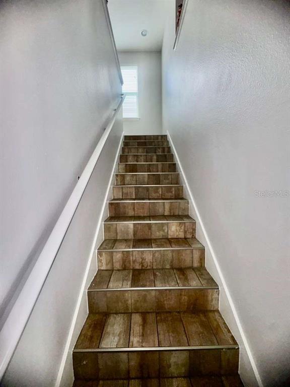 Building Photo - 2625 Waterline St