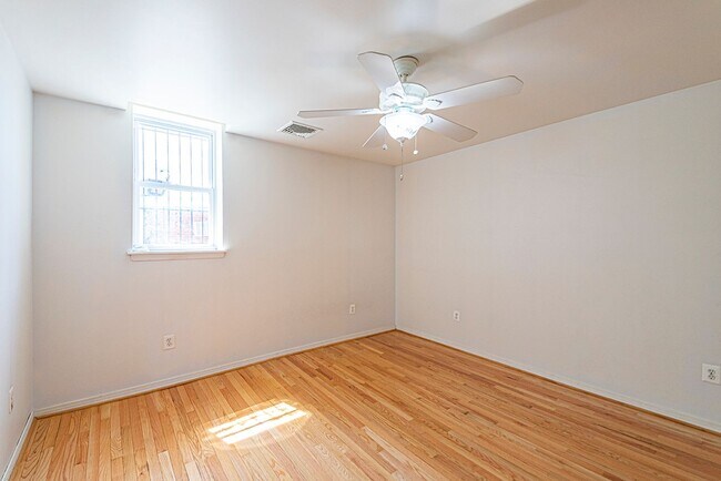 Building Photo - 1635 Passyunk Ave