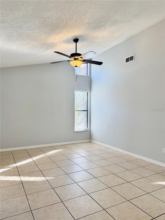 Building Photo - 4398 Plumosa St