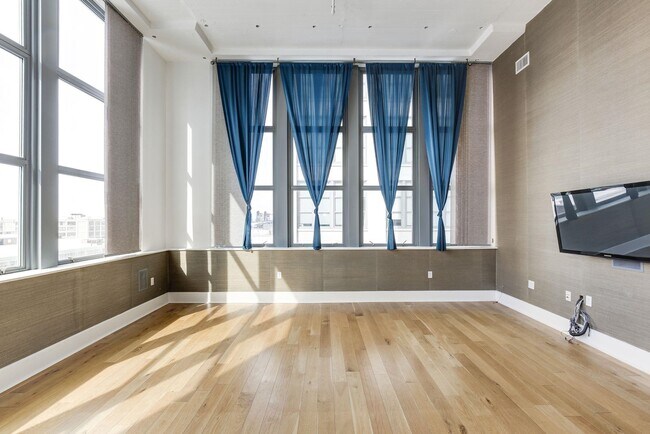 Primary Photo - 50 Dey St