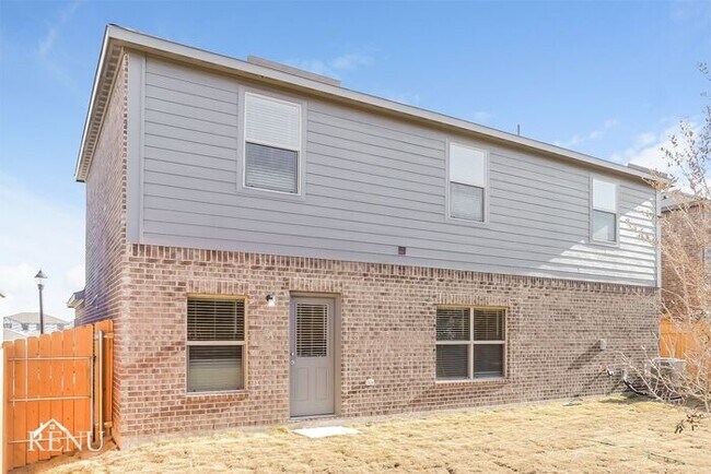 Building Photo - 10615 Lost aples Dr