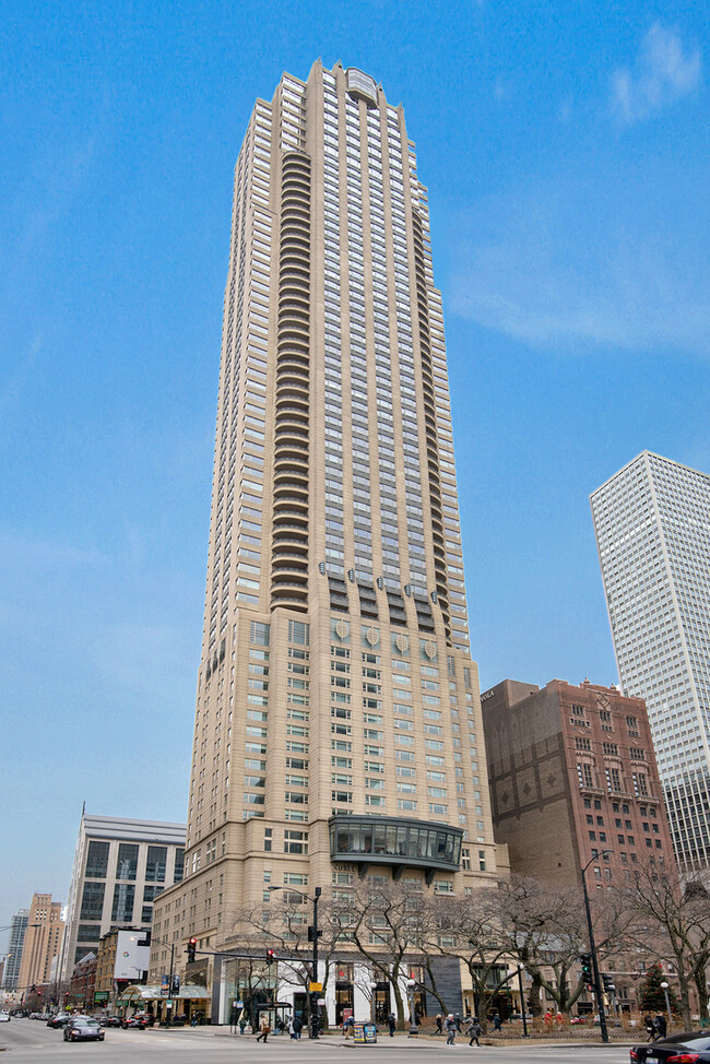 Primary Photo - 800 N Michigan Ave