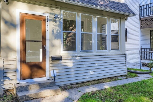 Building Photo - 2630 14th Ave S