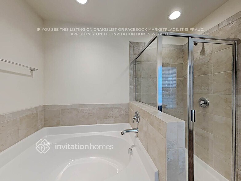 Building Photo - 9812 Maywine Cir