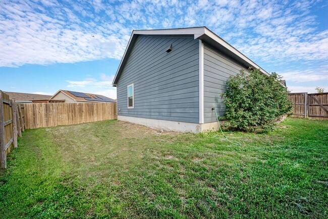 Building Photo - 129 Vulcan Dr