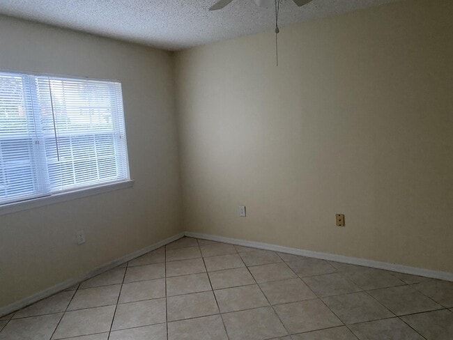 Building Photo - 8107 Olympia Ct