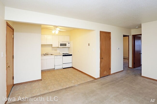 Building Photo - 1020 Ashworth Rd