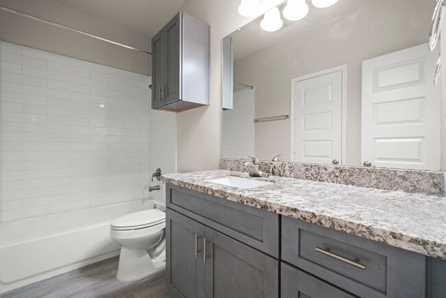 Building Photo - 4801 Wenda St