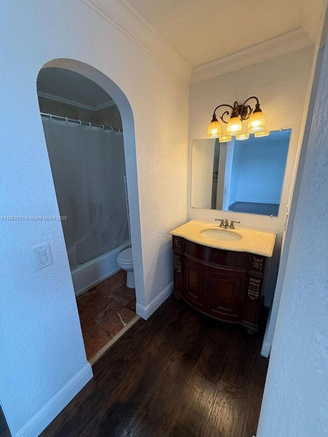 Building Photo - 10450 SW 154th Ct