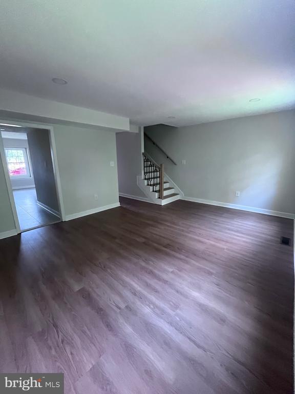 Building Photo - 14829 Emberdale Dr