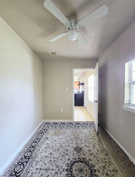 Building Photo - 12121 Hoblitzelle Dr