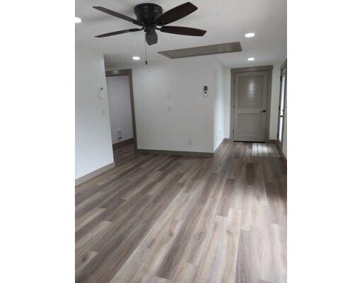 Building Photo - 21 Skyview Ln